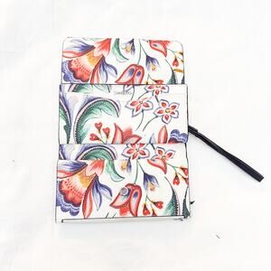 Desigual Kora Reversible Floral Organizer Wristlet Bag Zippered Pockets